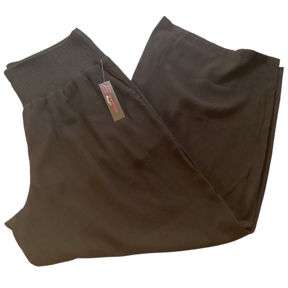 NWT No Boundaries Juniors Black Crepe Smocked Waist Wide Leg Pull On Pants Large - Picture 2 of 11